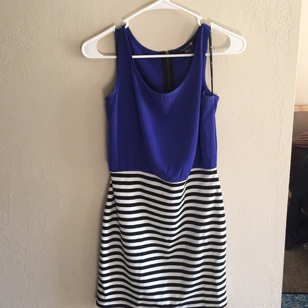 Super cute form fitting dress.